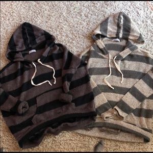 COPY - 2 striped light weight hoodie sweaters M